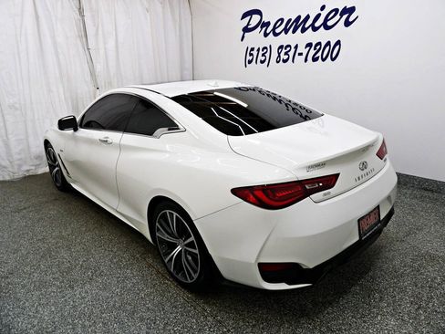 Used 2017 INFINITI Q60 2.0t w/ Premium Plus Package 2.0T AWD/4WD image 4