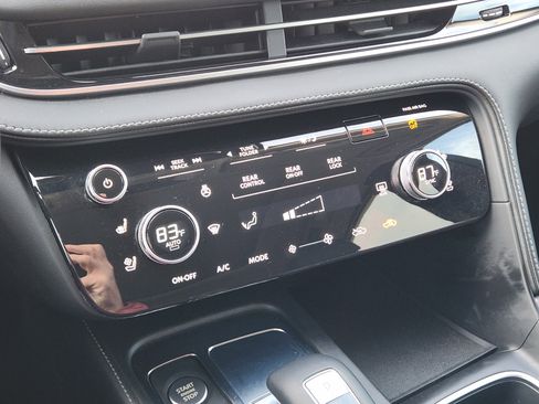 Used 2022 INFINITI QX60 Luxe w/ Cargo Package image 22