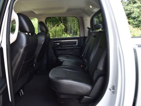 Used 2017 RAM 2500 Big Horn w/ Night Special Edition AWD/4WD image 11