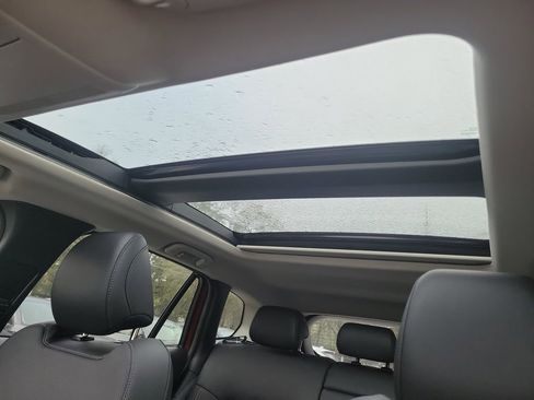 Certified 2025 MAZDA CX-50 AWD 2.5 Hybrid w/ Premium Pkg image 37