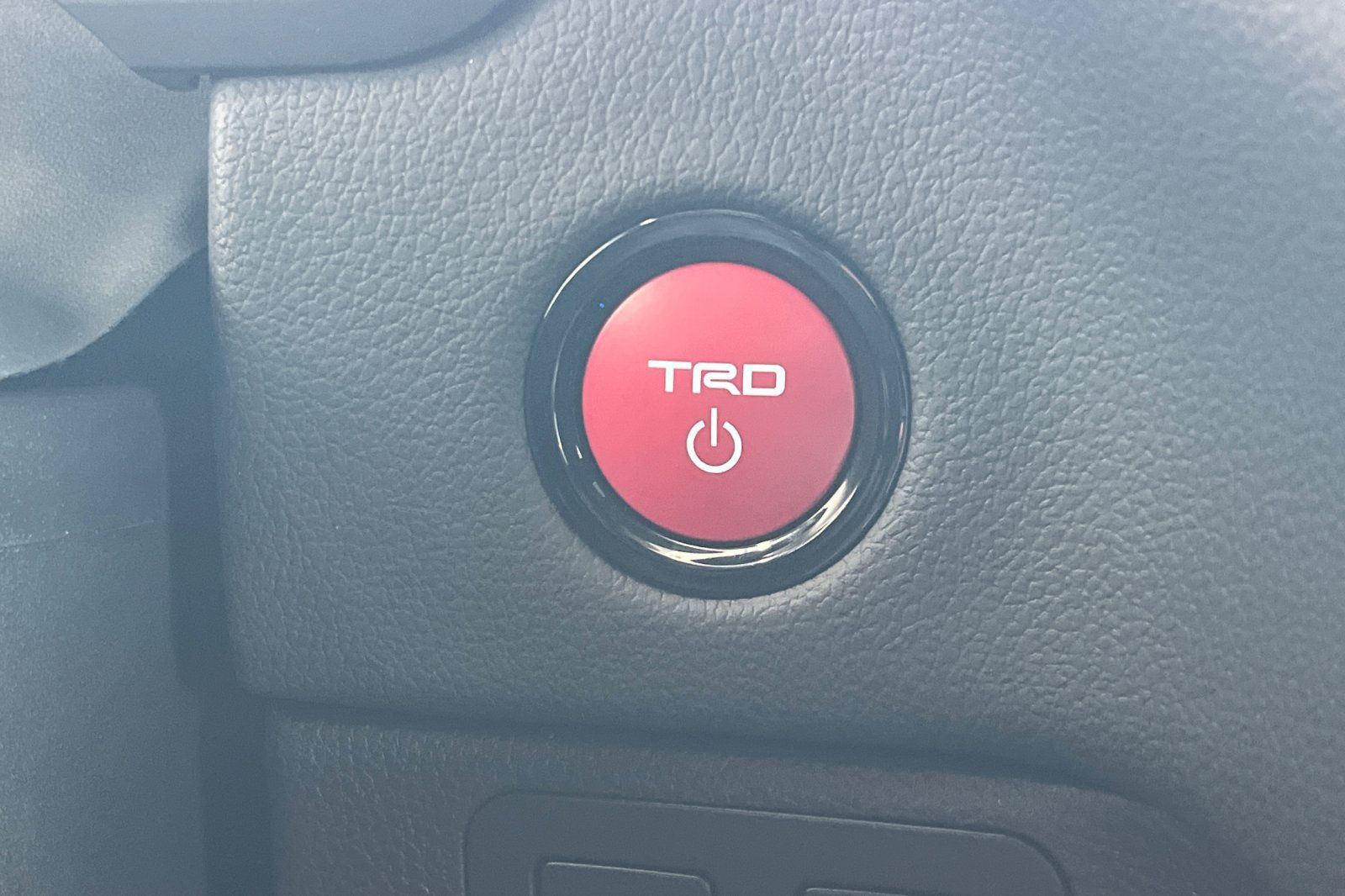 New 2026 Toyota Tundra Limited AWD/4WD image 18