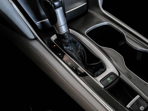 Used 2018 Honda Accord EX-L image 25