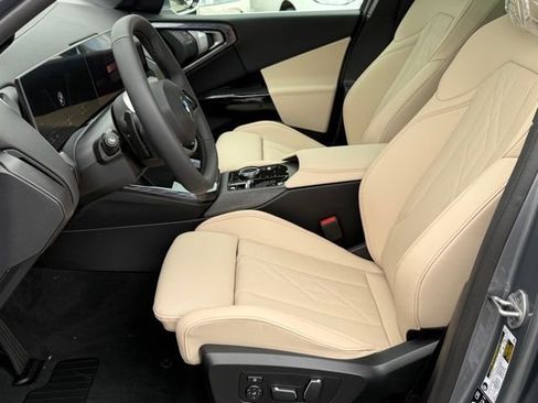 New 2026 BMW X3 xDrive30 w/ Premium Package AWD/4WD image 17