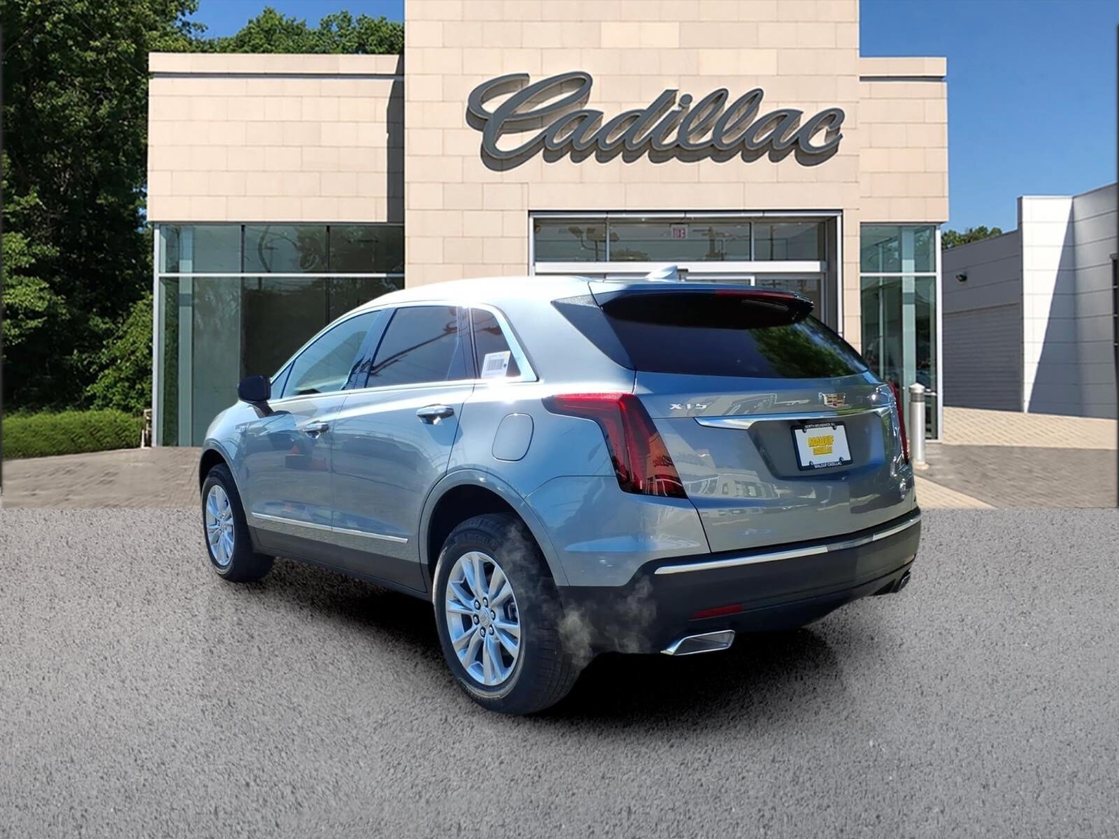 New 2026 Cadillac XT5 Luxury FWD image 3