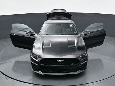 Used 2020 Ford Mustang GT Premium w/ Equipment Group 401A RWD image 43