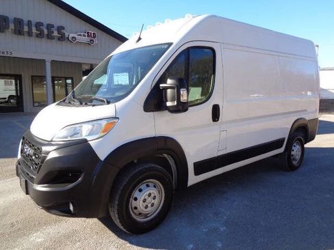 Used 2023 RAM ProMaster 2500 w/ Driver Convenience Group image 1