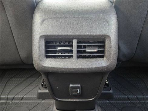 Certified 2024 Chevrolet Equinox LS w/ LS Convenience Package FWD image 18