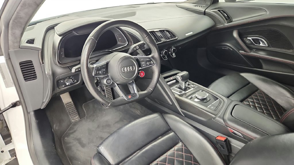 Used 2017 Audi R8 V10 w/ Carbon Exterior Package AWD/4WD image 73