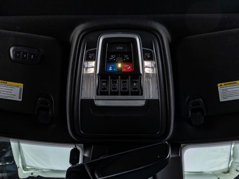 Used 2021 RAM 1500 Laramie w/ Night Edition image 30