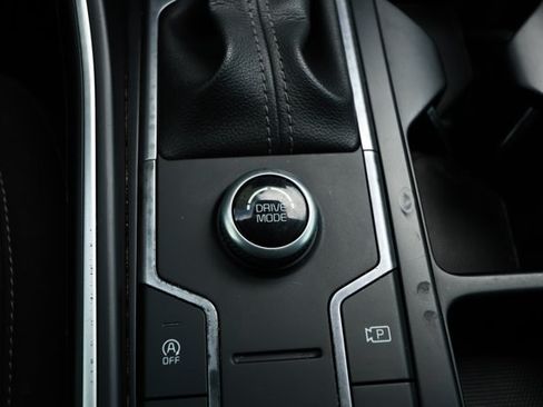 Used 2022 Kia Sorento LX FWD image 19