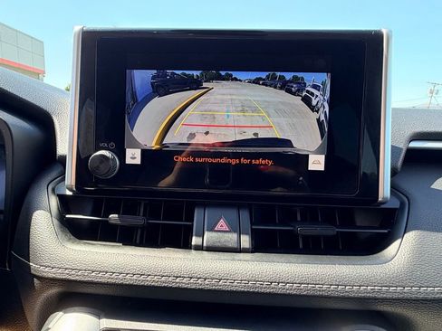 Used 2023 Toyota RAV4 LE FWD image 16
