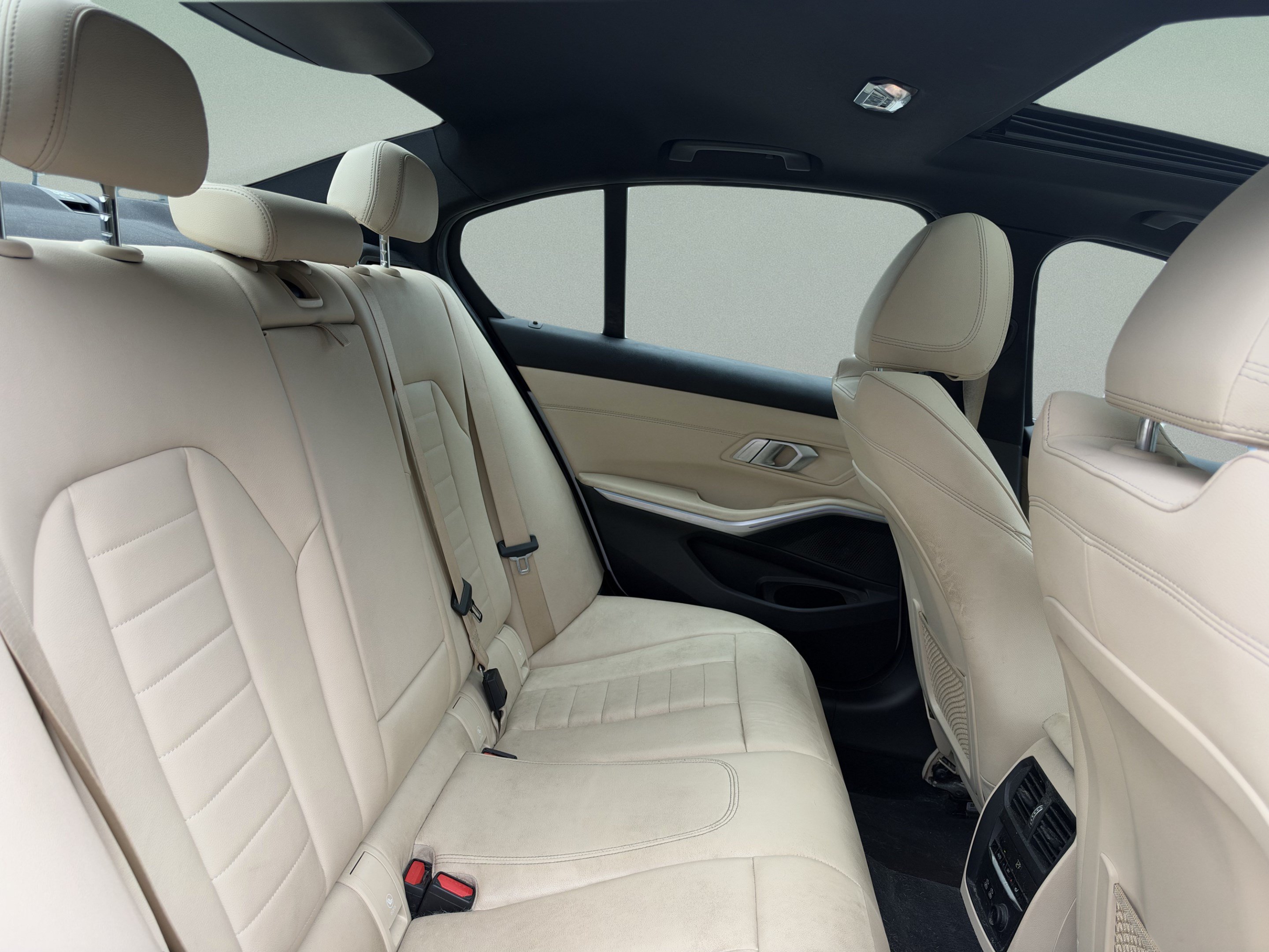 Used 2020 BMW 330i Sedan w/ Convenience Package RWD image 22