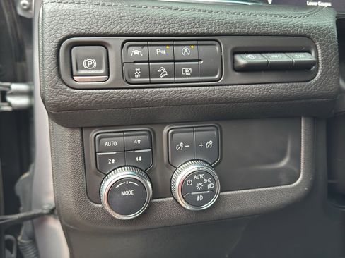 Used 2023 GMC Yukon Denali image 21