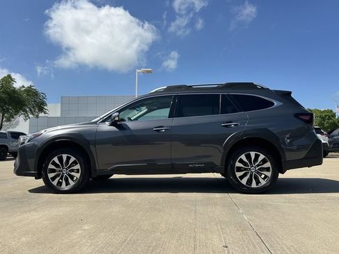Used 2025 Subaru Outback Touring XT w/ Tech Package 2 AWD/4WD image 2