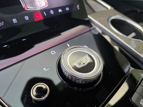 Certified 2026 Cadillac Escalade V w/ LPO, ONYX Package image 37