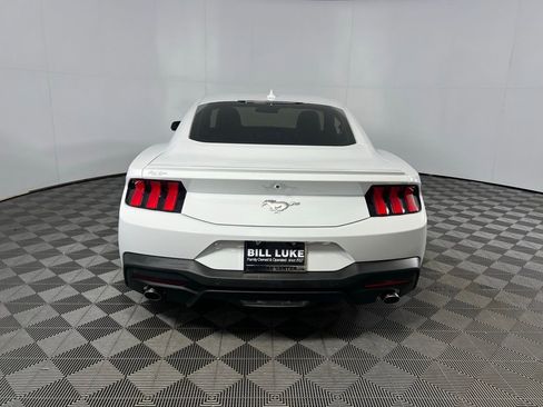 Used 2025 Ford Mustang Premium RWD image 9