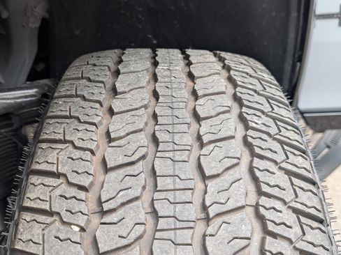 Used 2025 GMC Hummer EV 2X AWD/4WD image 36