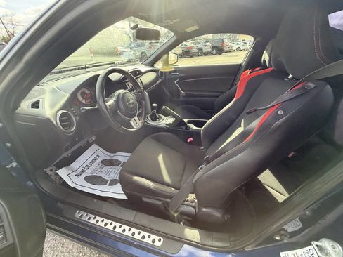 Used 2013 Scion FR-S image 21