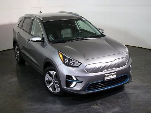 Used 2022 Kia Niro EX w/ Cold Weather Package image 7