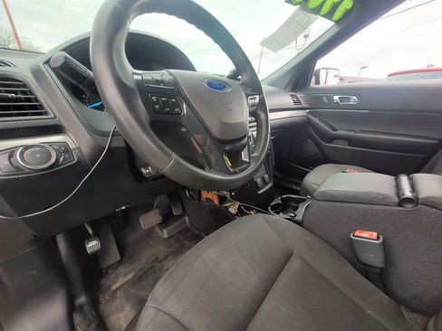 Used 2018 Ford Explorer 4WD Police Interceptor image 12