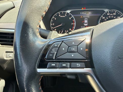 Used 2024 Nissan Altima 2.5 SR FWD image 18