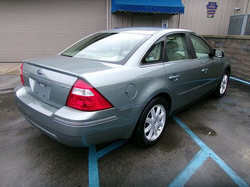 Used 2005 Ford Five Hundred Limited image 5