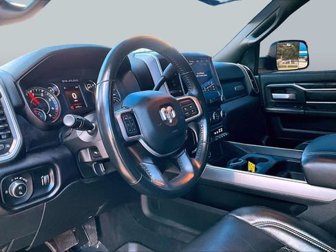 Used 2021 RAM 2500 Big Horn w/ Night Edition AWD/4WD image 18