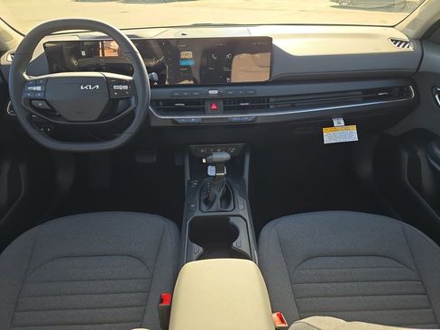 New 2025 Kia K4 EX image 14