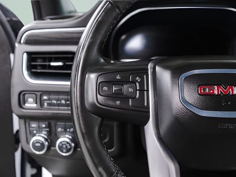 Used 2024 GMC Yukon SLT AWD/4WD image 10