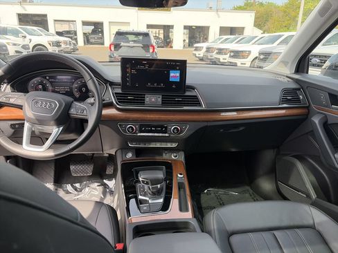 Used 2023 Audi Q5 2.0T Premium Plus w/ Premium Plus Package AWD/4WD image 17