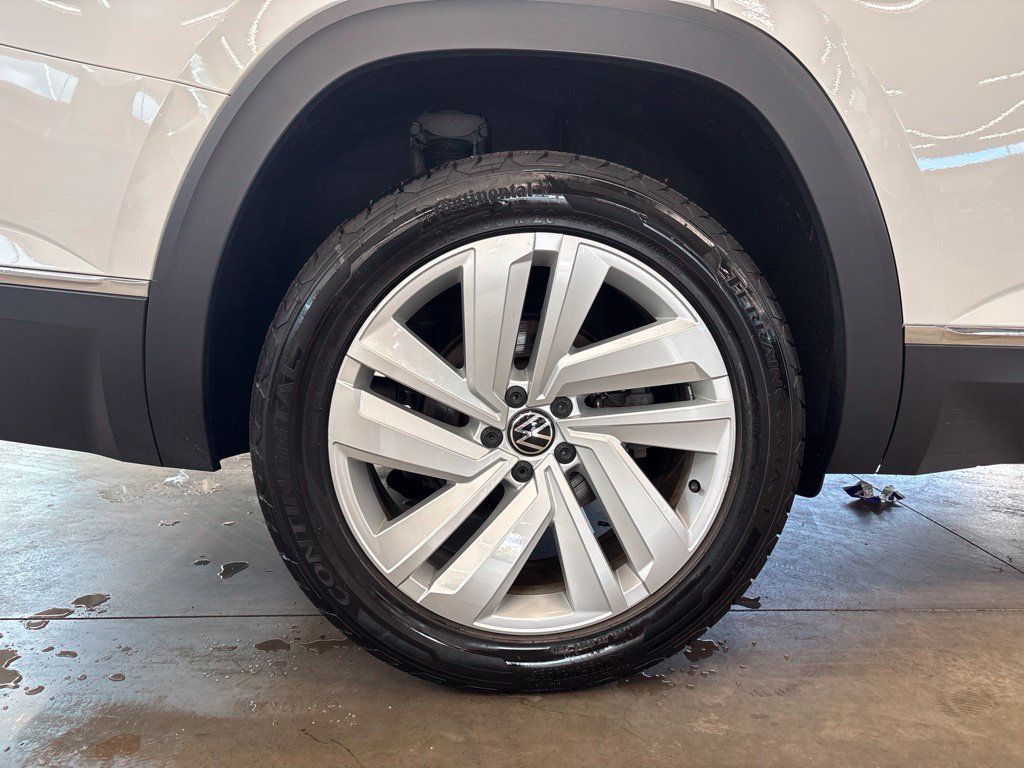 Used 2021 Volkswagen Atlas SEL AWD/4WD image 27