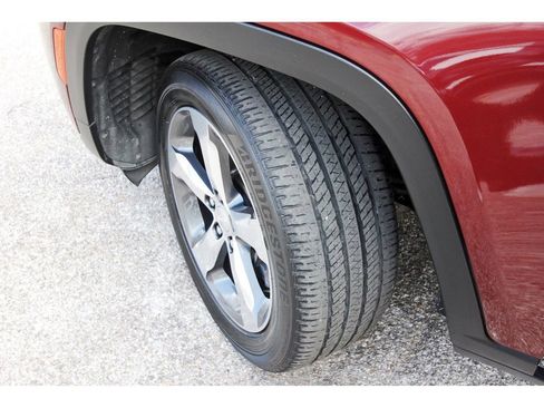 Used 2021 Jeep Grand Cherokee L Limited image 34