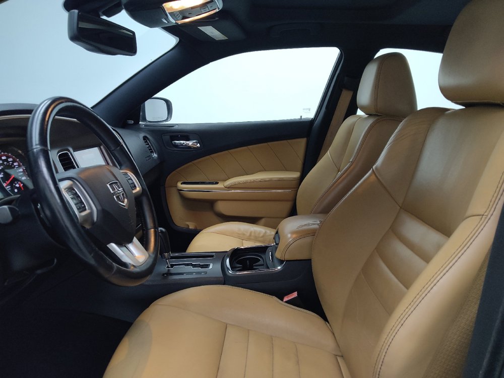 Used 2014 Dodge Charger R/T RWD image 17