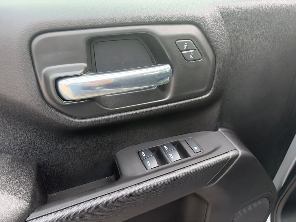 Used 2025 Chevrolet Silverado 1500 W/T AWD/4WD image 18