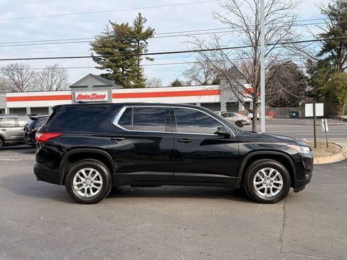 Used 2019 Chevrolet Traverse LS w/ LPO, Blackout Package image 5