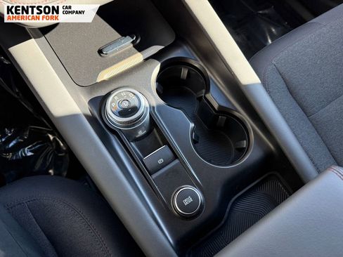 Used 2025 Ford Explorer Active image 26