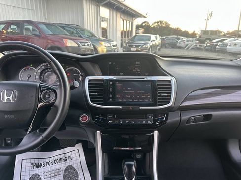 Used 2016 Honda Accord EX-L image 19