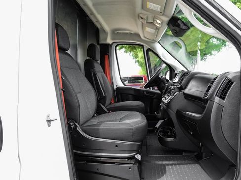 Used 2023 RAM ProMaster 3500 w/ Driver Convenience Group FWD image 31
