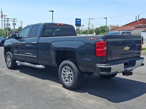 Used 2018 Chevrolet Silverado 2500 LTZ w/ LTZ Plus Package AWD/4WD image 4