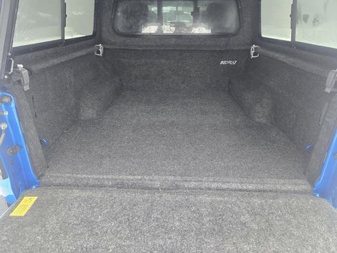 Used 2023 Jeep Gladiator Overland image 8