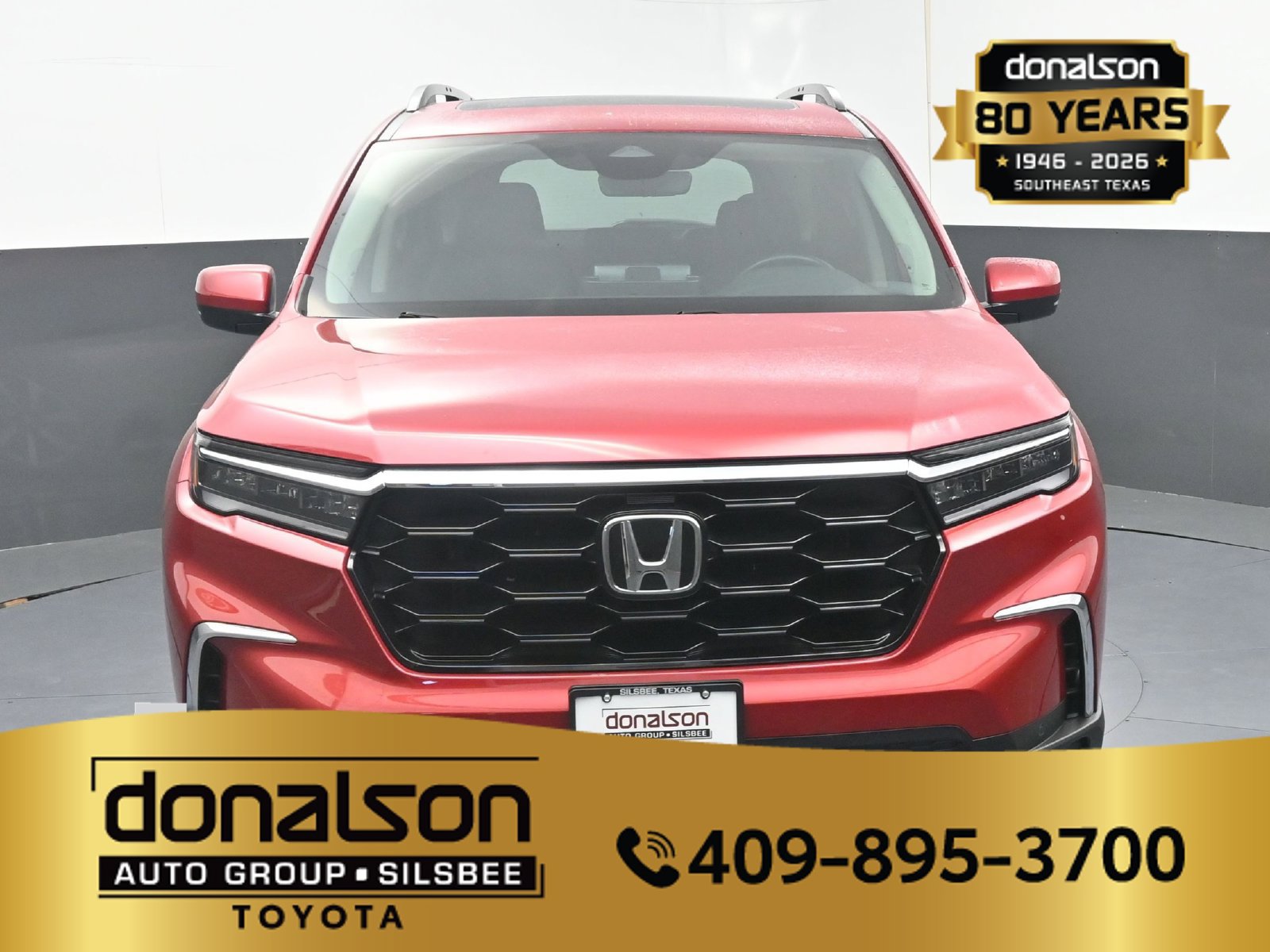 Used 2025 Honda Pilot Touring image 3