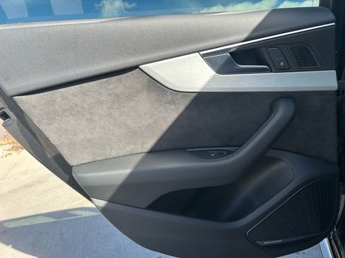 Used 2018 Audi S4 Prestige w/ Prestige Package image 28