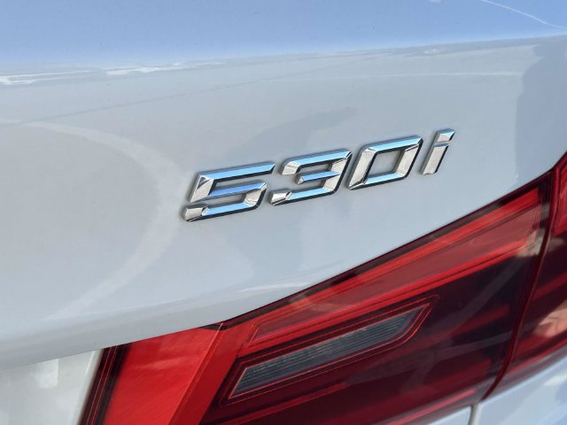 Used 2018 BMW 530i RWD image 9