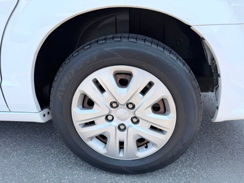 Used 2019 Dodge Grand Caravan SE w/ UConnect Hands-Free Group FWD image 39