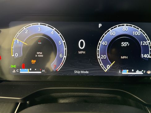 New 2025 Jeep Grand Cherokee Altitude image 19