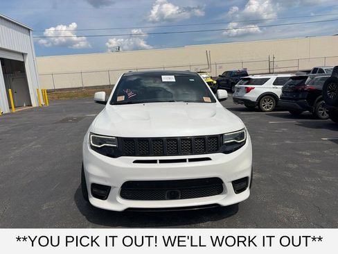 Used 2021 Jeep Grand Cherokee SRT w/ Trailer Tow Group IV AWD/4WD image 2