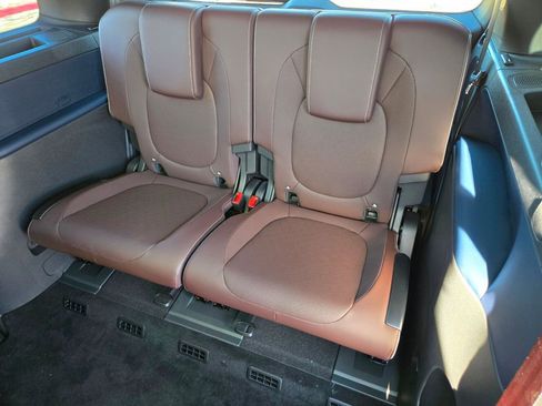 New 2025 Volkswagen ID. Buzz Pro S Plus RWD image 8