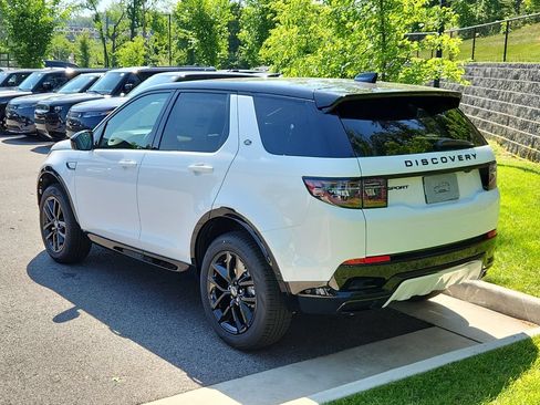 New 2026 Land Rover Discovery Sport Landmark AWD/4WD image 12
