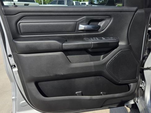 New 2026 RAM 1500 Express AWD/4WD image 16