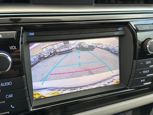 Used 2016 Toyota Corolla LE image 20